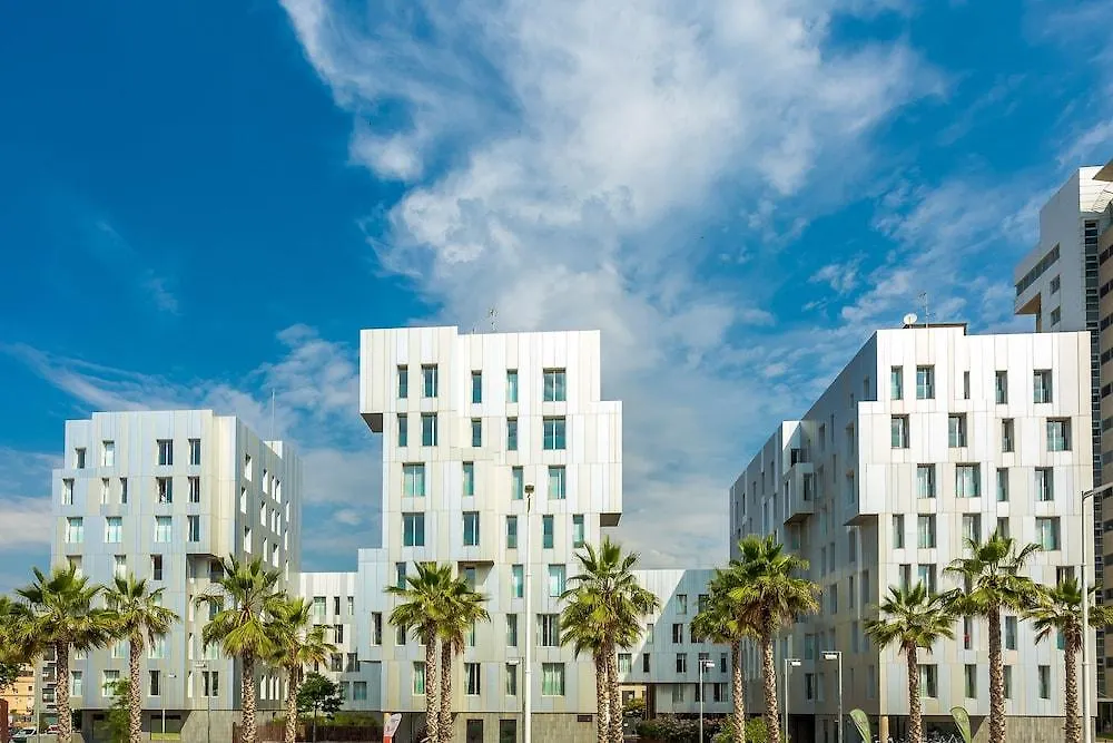 Urban Districs Apartments Rambla Suite & Pool Barcelona